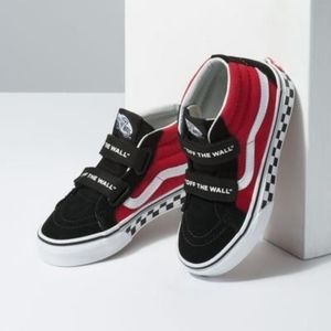 Kids red and black Off The Wall old skool Vans
